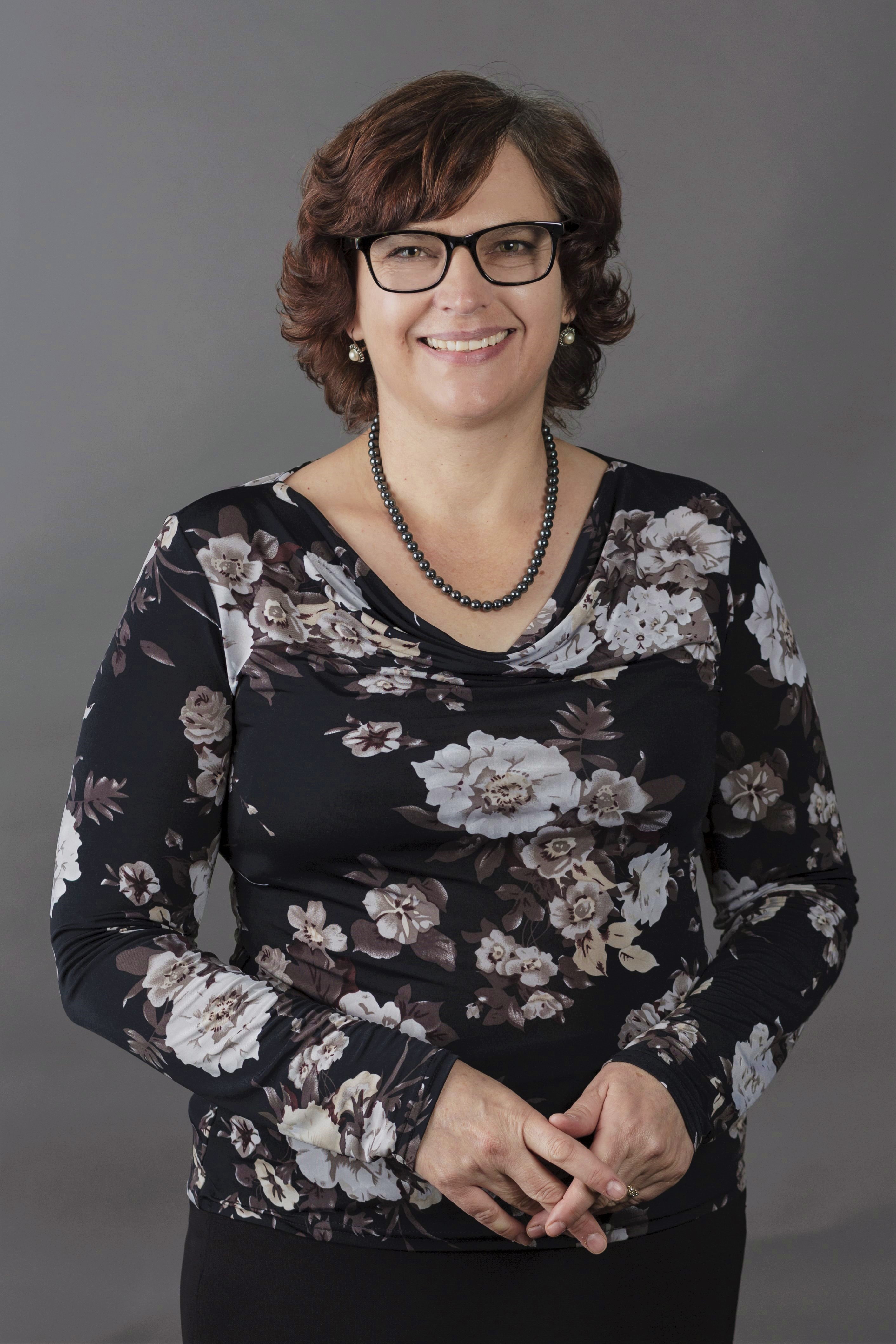 Tania Holz-min